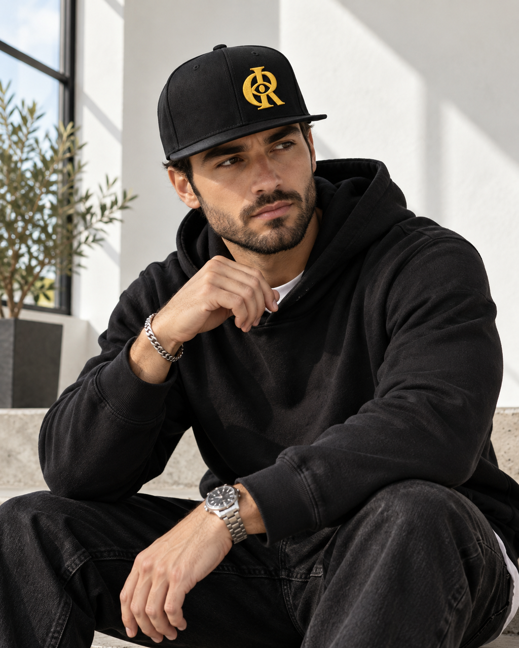 OREN VISION MARK™ Signature Snapback — Black/Gold
